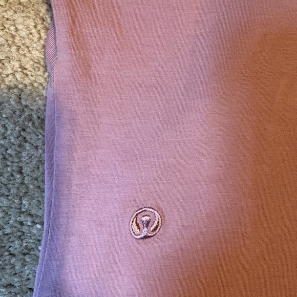 Lululemon  Purple Knot Detail Tee - Picture 3 of 3